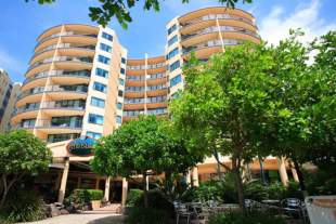 Peninsular Beachfront Resort